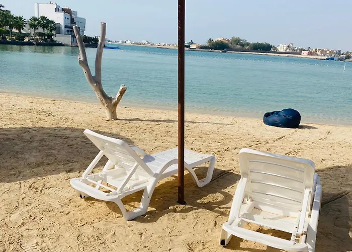 Al Ahlam Island Villa Durrat Alarous فيلا جزيرة الأحلام درة العروس